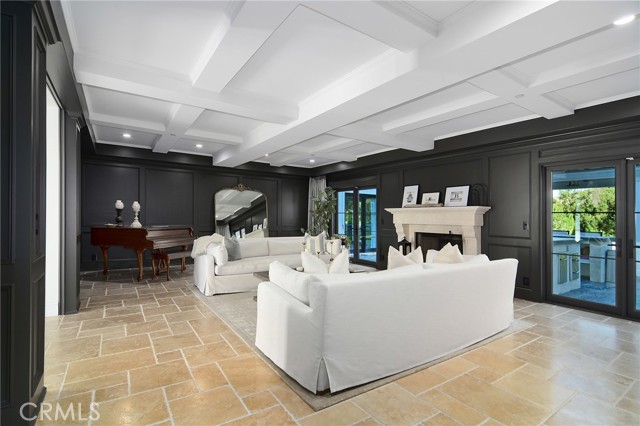 Detail Gallery Image 4 of 61 For 4947 Summit View, Westlake Village,  CA 91362 - 6 Beds | 7/1 Baths