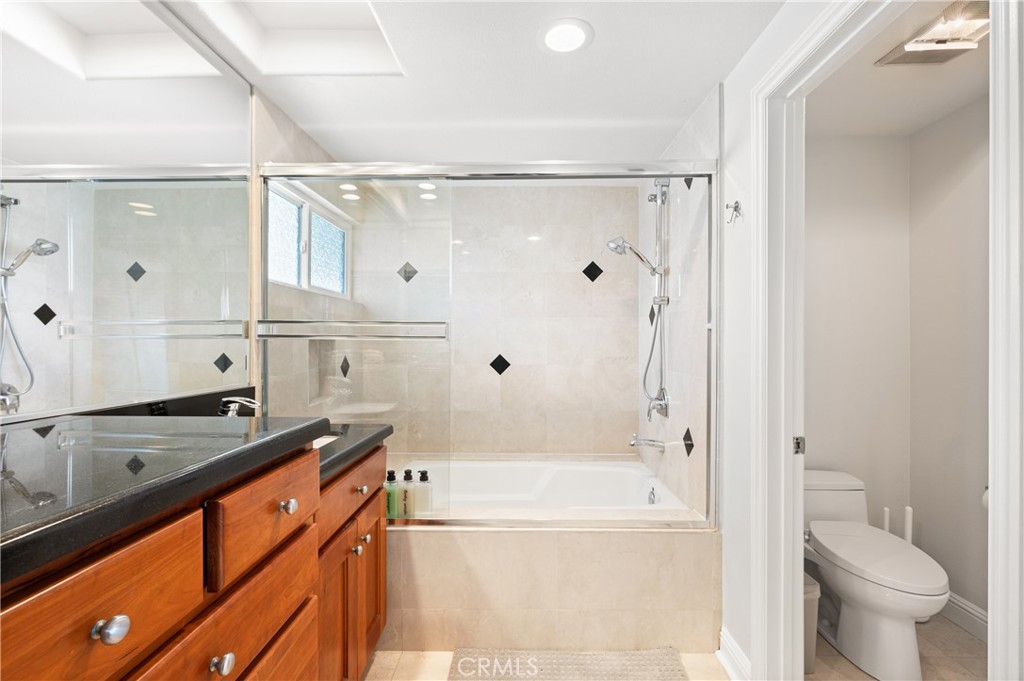 MLS #OC26147382 image #24