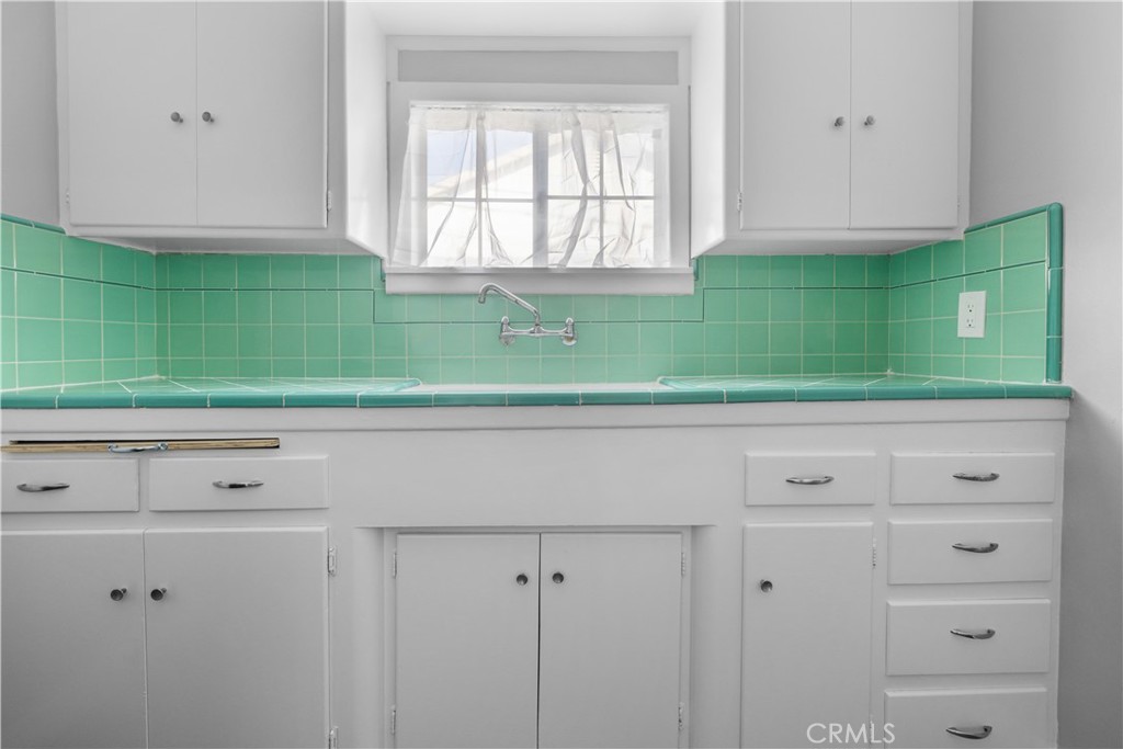 MLS #OC25245232 image #8