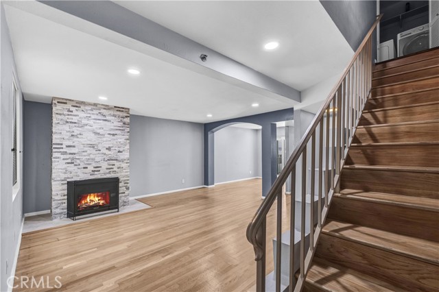 520 N Louise Street, Glendale CA: https://media.crmls.org/medias/0231f7a2-7a7e-4e01-b720-0e664232fa39.jpg