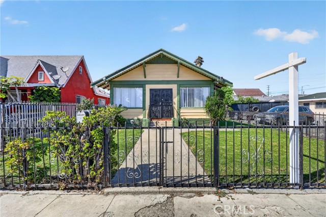 Front Image Thumbnail for CRDW26086885