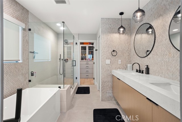 Detail Gallery Image 36 of 64 For 307 18th St, Huntington Beach,  CA 92648 - 3 Beds | 3/1 Baths