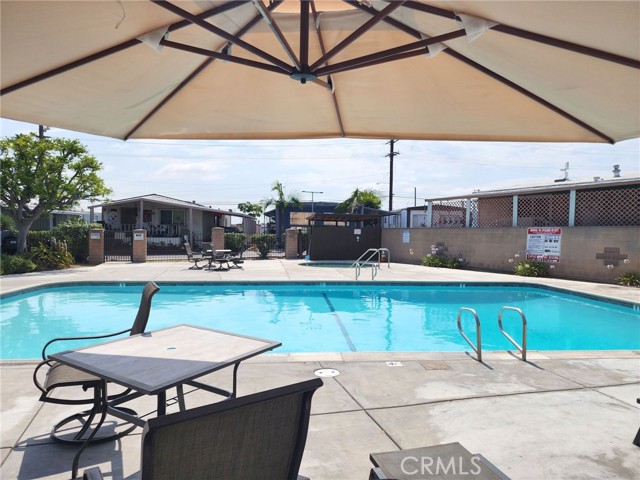 Detail Gallery Image 3 of 14 For 17705 S Western Ave #85,  Gardena,  CA 90248 - 4 Beds | 2 Baths