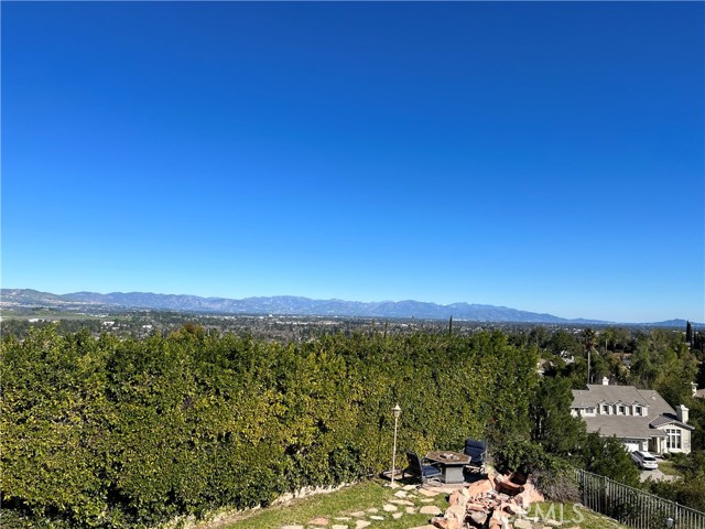 Detail Gallery Image 17 of 21 For 7420 Cliffside Ct, West Hills,  CA 91307 - 5 Beds | 5 Baths