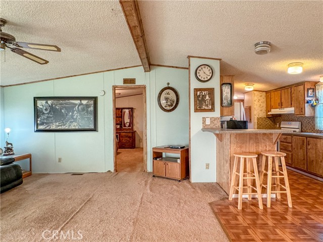 Detail Gallery Image 14 of 56 For 44080 Lanfair Rd, Needles,  CA 92363 - 3 Beds | 3 Baths