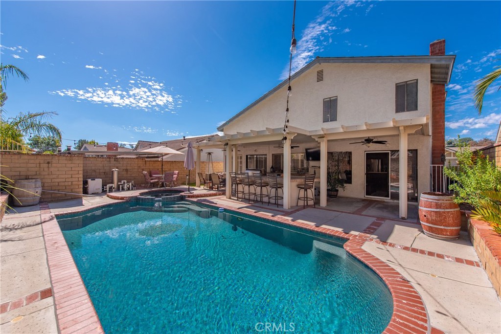 0233ea61 816e 45eb Aadb 033063c5420f