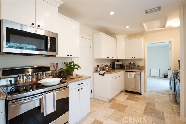Image 17 of 27 For 23538 Arlen Drive