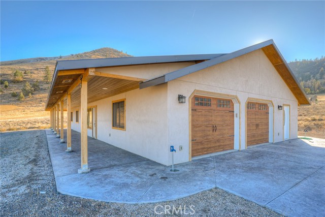 Detail Gallery Image 2 of 69 For 22435 Old Hwy 99, Weed,  CA 96094 - 3 Beds | 2 Baths