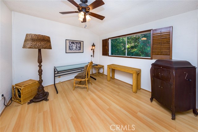 Detail Gallery Image 30 of 38 For 3371 Berry, Studio City,  CA 91604 - 3 Beds | 2/1 Baths