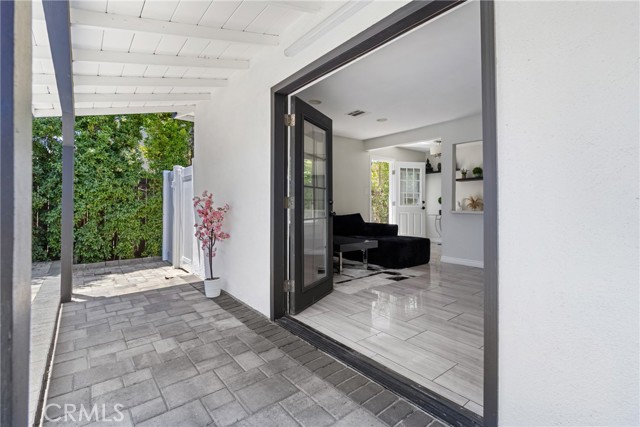 Detail Gallery Image 3 of 18 For 5629 Satsuma Ave #1/2,  North Hollywood,  CA 91601 - 1 Beds | 1 Baths