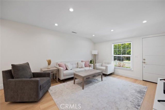 Detail Gallery Image 5 of 29 For 8313 Kittyhawk Ave, Los Angeles,  CA 90045 - – Beds | – Baths