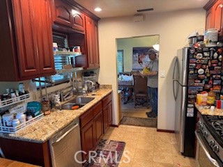 Detail Gallery Image 3 of 12 For 4317 E 6th, Long Beach,  CA 90814 - 3 Beds | 2 Baths