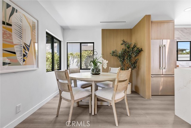 5222 Cedros Avenue, Sherman Oaks CA: https://media.crmls.org/medias/023820ed-da45-4353-852f-090fbe5cfe97.jpg