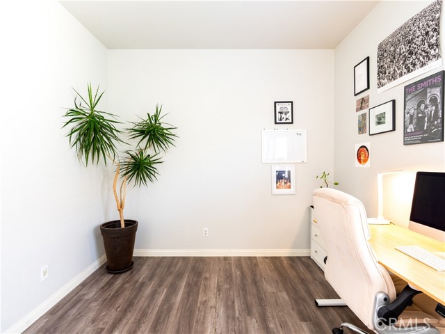 Detail Gallery Image 32 of 46 For 1356 S White Ave, Pomona,  CA 91766 - 3 Beds | 3 Baths