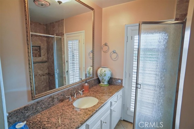 Detail Gallery Image 12 of 23 For 12536 Fraser Ave, Granada Hills,  CA 91344 - 4 Beds | 2/1 Baths