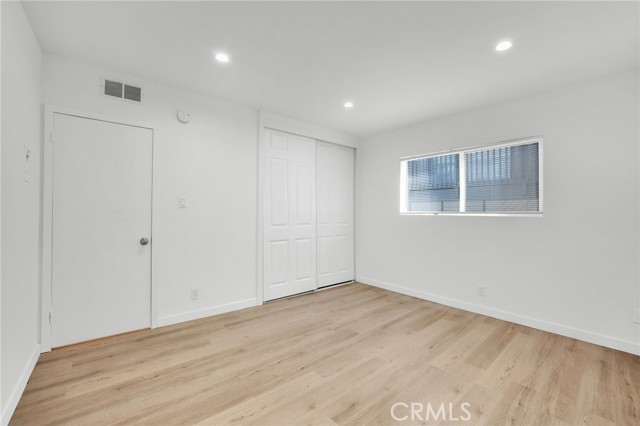 Detail Gallery Image 4 of 14 For 13018 Valleyheart Dr #4,  Studio City,  CA 91604 - 1 Beds | 1 Baths