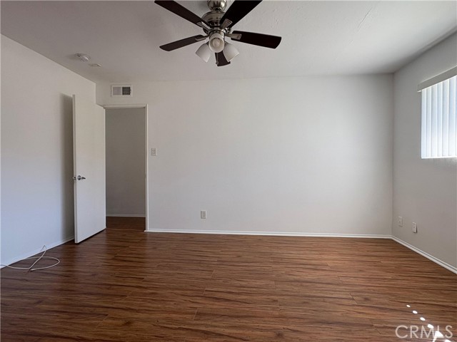 Detail Gallery Image 18 of 32 For 18619 Collins #F29,  Tarzana,  CA 91356 - 2 Beds | 2 Baths