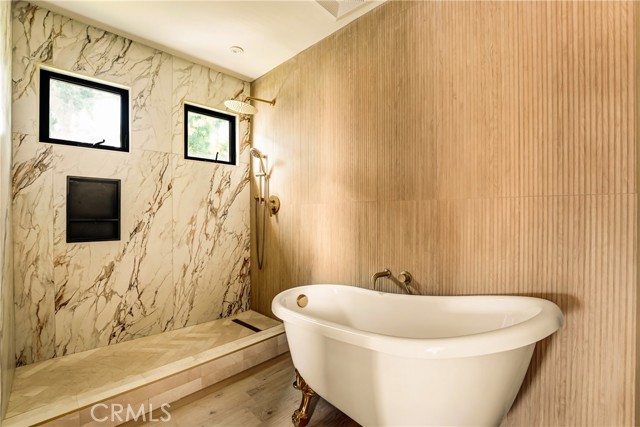 Detail Gallery Image 32 of 42 For 636 Bay, Santa Monica,  CA 90405 - 3 Beds | 3 Baths