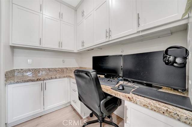 92 Capricorn, Irvine CA: https://media.crmls.org/medias/023a725a-56ca-4cf6-8409-8cfa1b104da0.jpg