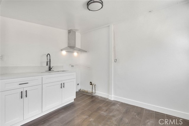 2112 California Avenue, Duarte CA: https://media.crmls.org/medias/023af3bf-cb04-4b93-bb87-ca345c031a49.jpg
