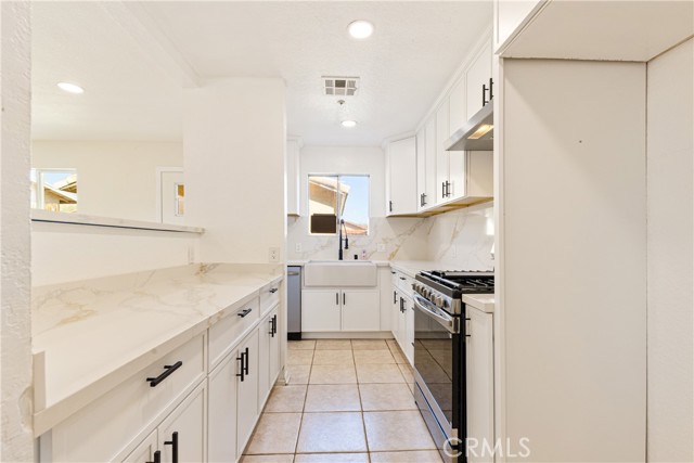 13725 Nahum Drive, Desert Hot Springs CA: https://media.crmls.org/medias/023b0eab-cc67-4507-910a-c6997deca5d2.jpg