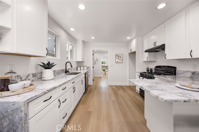 Detail Gallery Image 3 of 34 For 201 S Melrose, Placentia,  CA 92870 - – Beds | – Baths