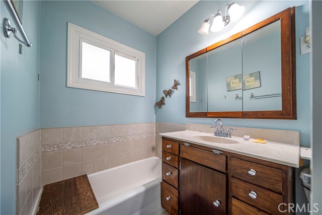 Detail Gallery Image 23 of 32 For 6039 South St, Lakewood,  CA 90713 - 3 Beds | 2 Baths