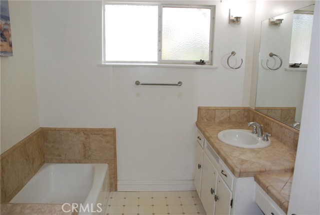 360 Campbell Avenue, Redlands CA: https://media.crmls.org/medias/023d4b6b-d776-4223-8382-55020e611009.jpg