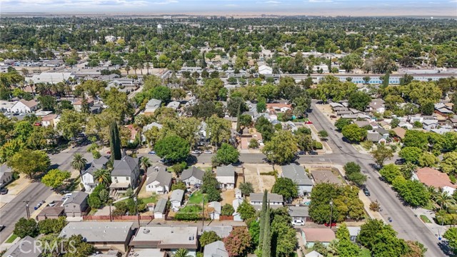 Detail Gallery Image 31 of 34 For 330 W 22nd St, Merced,  CA 95340 - 2 Beds | 1 Baths