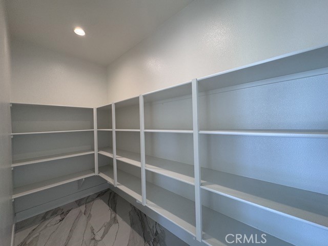 https://media.crmls.org/medias/023d8dd5-790e-4b05-bd46-1b41c8072ed5.jpg?preset=X-Large