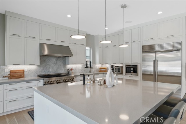 Detail Gallery Image 11 of 30 For 20531 W Overlook Ct, Porter Ranch,  CA 91326 - 5 Beds | 4/1 Baths