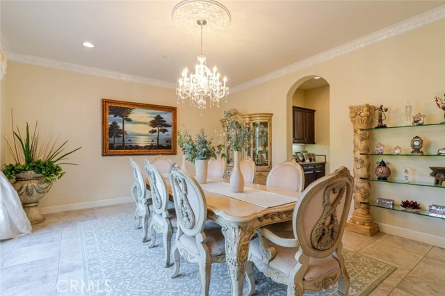 Detail Gallery Image 13 of 72 For 10817 W Stallion Ranch Rd, Sunland,  CA 91040 - 5 Beds | 6 Baths