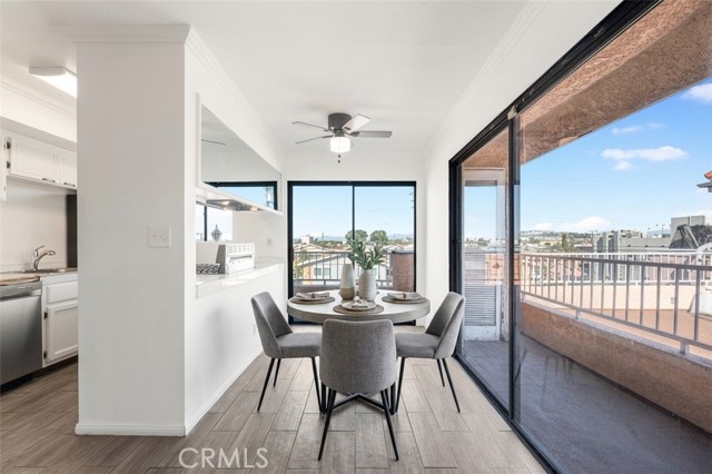 Detail Gallery Image 7 of 36 For 1168 E 10th St #213,  Long Beach,  CA 90813 - 2 Beds | 2 Baths