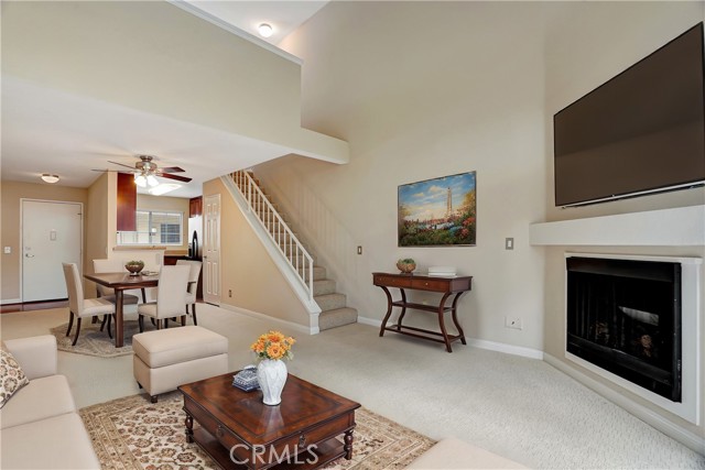 5510 Owensmouth Avenue, Woodland Hills CA: https://media.crmls.org/medias/023e9d0e-d647-4ddd-a4d6-9cde65d4b69f.jpg