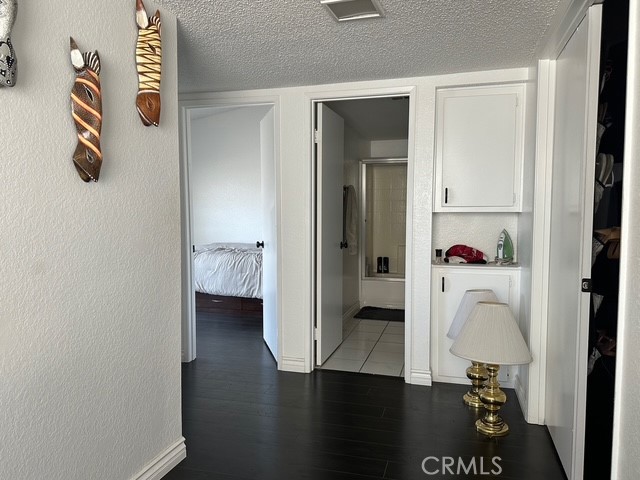 Detail Gallery Image 13 of 24 For 23587 Parkland Ave, Moreno Valley,  CA 92557 - 3 Beds | 2/1 Baths