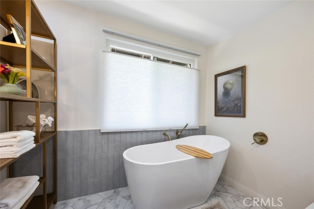 1579 Via Parque, Thousand Oaks CA: https://media.crmls.org/medias/023ee2c2-7a01-481d-b676-36c5112a97e5.jpg