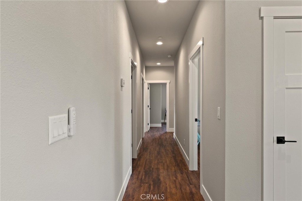 https://media.crmls.org/medias/023f423e-7a41-4aee-b468-f36f2d1176ff.jpg?preset=X-Large