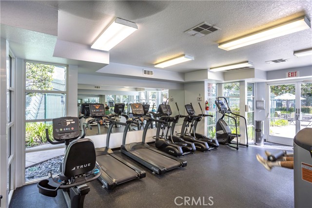 Detail Gallery Image 43 of 53 For 32 Silveroak, Aliso Viejo,  CA 92656 - 3 Beds | 2/1 Baths