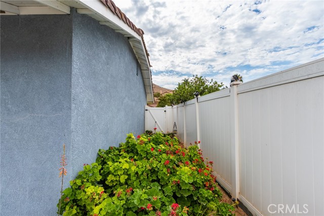 4092 Sandpiper Drive, Jurupa Valley CA: https://media.crmls.org/medias/023fb944-f55b-4c23-8939-20903b162690.jpg