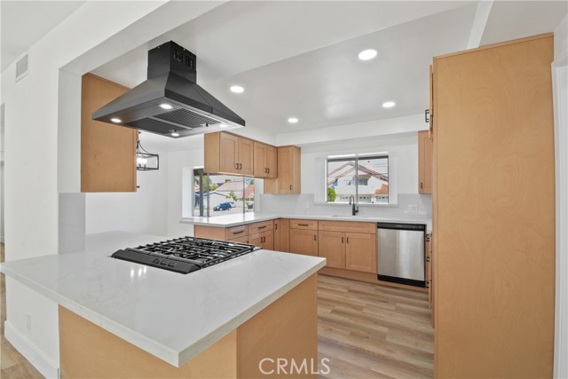 Detail Gallery Image 6 of 39 For 13744 Lomitas, La Puente,  CA 91746 - 3 Beds | 2/1 Baths