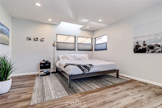 2501 Elm Avenue, Manhattan Beach, California 90266, 2 Bedrooms Bedrooms, ,1 BathroomBathrooms,Residential,For Sale,Elm,PV24008835