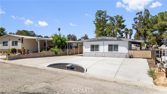Detail Gallery Image 15 of 21 For 17086 Esperanza Dr, Perris,  CA 92570 - 3 Beds | 2 Baths