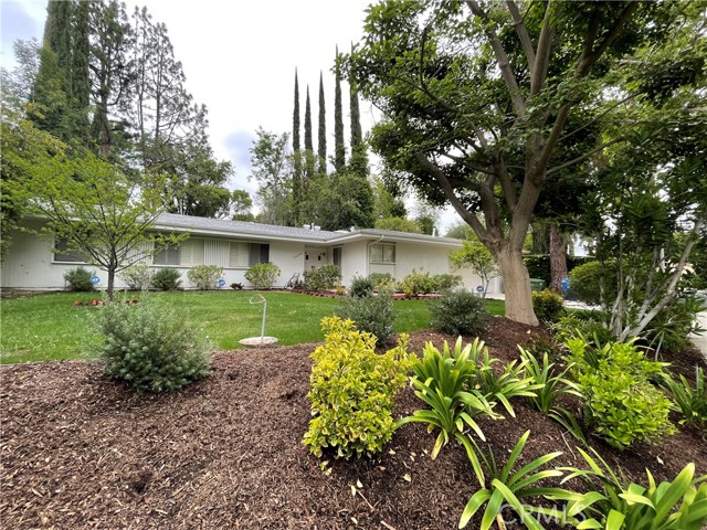 24041 Mariano Street, Woodland Hills CA: https://media.crmls.org/medias/0242dc16-382f-4c30-a078-ab918ffc4be5.jpg