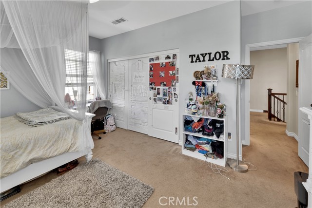 14668 Stageline Lane, Fontana CA: https://media.crmls.org/medias/0242f7ec-8b86-4894-b965-559bebe5536f.jpg