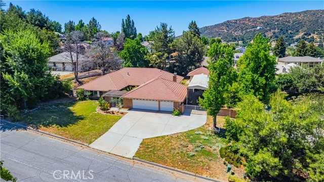 37581 Oak Mesa Drive, Yucaipa CA: https://media.crmls.org/medias/02432ce5-5c60-45ac-9c99-87ca248a754b.jpg