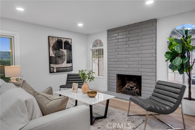 Detail Gallery Image 16 of 48 For 19261 Brae, Santa Ana,  CA 92705 - 4 Beds | 2 Baths