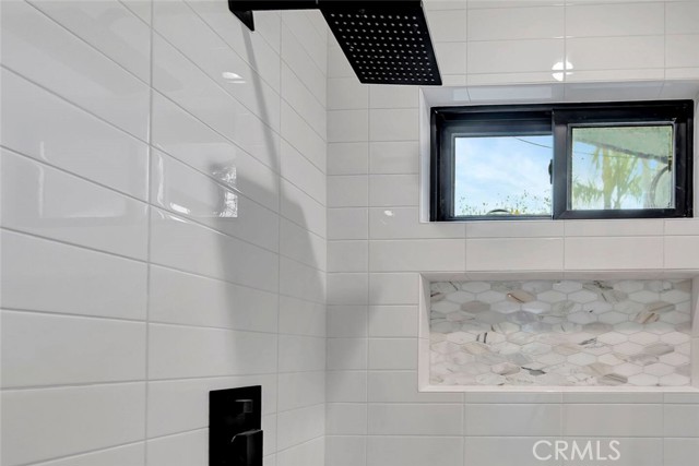 Detail Gallery Image 15 of 17 For 3519 E Colorado, Long Beach,  CA 90814 - 6 Beds | 6 Baths