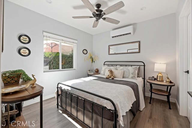 3751 Laurita Avenue, Pasadena CA: https://media.crmls.org/medias/02448814-f000-46a8-b7c4-9e0b81f72966.jpg