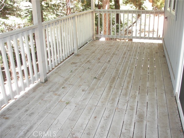 24798 Bernard Drive, Crestline CA: https://media.crmls.org/medias/0245227f-57fd-4288-8719-4ca622a90a7c.jpg