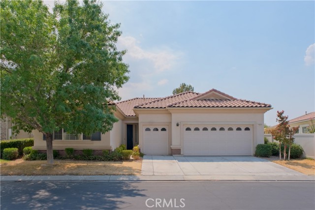 Detail Gallery Image 1 of 29 For 19533 Vermillion Ln, Apple Valley,  CA 92308 - 2 Beds | 2/1 Baths